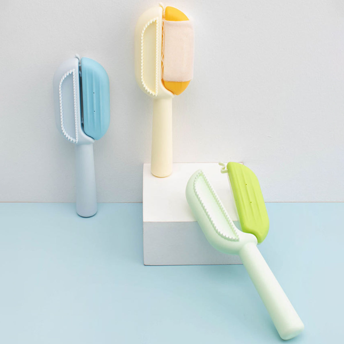 Pet Knot Floating Hair Comb With Water Tank
